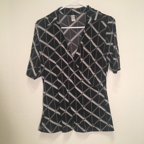Merona Tops - 50% OFF BUNDLES - Black and white Faux Wrap blouse